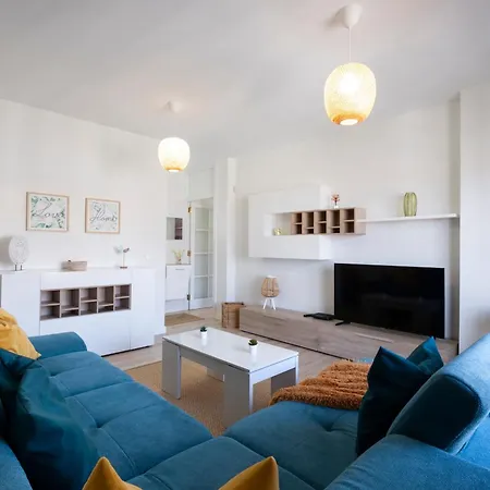 Spacious And Bright Summa Haus *