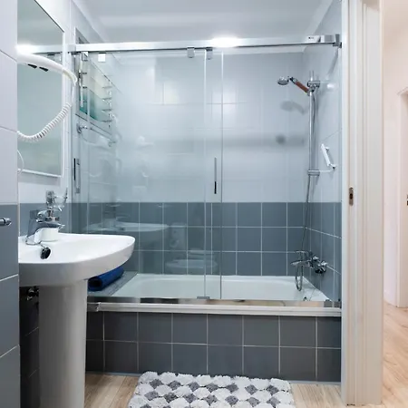 Apartment Spacious And Bright Summa Haus
